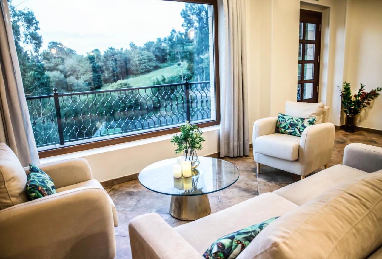 Hotel Penas Blancas Liano Bagian luar foto